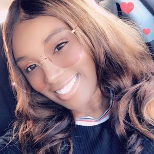 Meet your Posher, Caitie’s